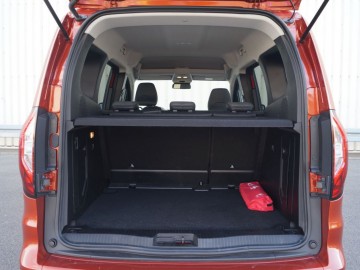 Renault Kangoo 1.5 Blue dCi 115 EDC Techno &ndash; Mocny argument